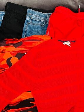 6 pieces boys size 14 tops and bottoms.